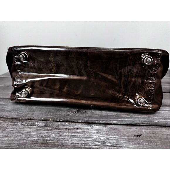 Lug Quilted Brown Crossbody Book Travel Tote Bag - Picture 7 of 8